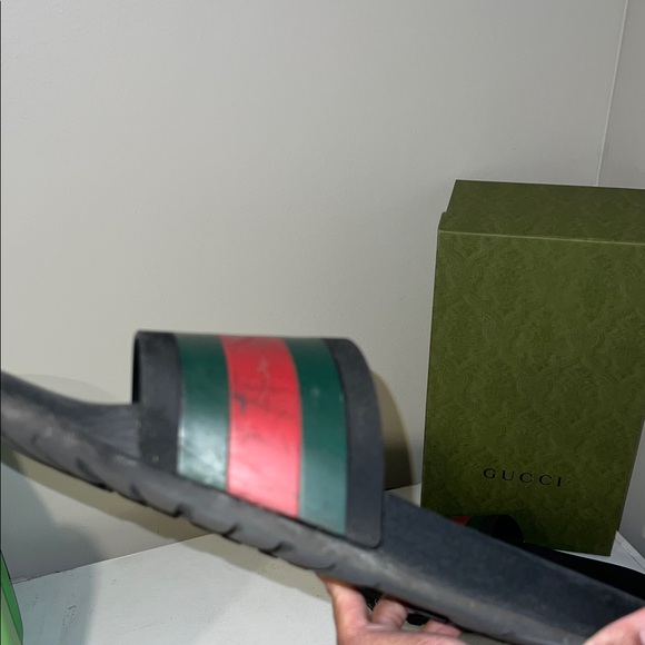 Gucci Men's Black, Red, and Green Slide Sandals - Picture 4 of 12